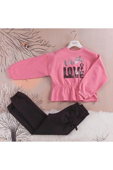 Спортивный костюм