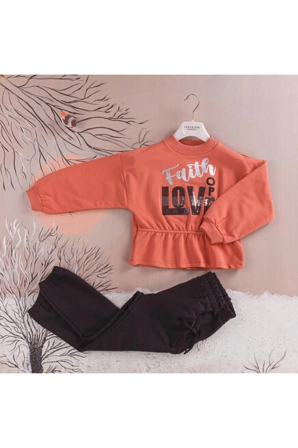 Спортивный костюм