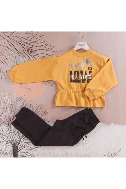 Спортивный костюм