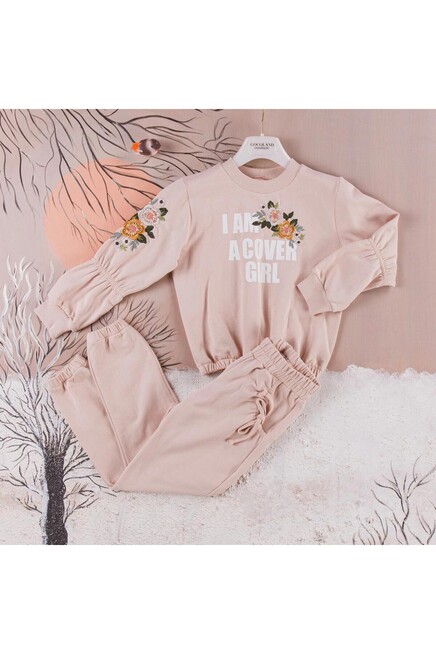 Спортивный костюм