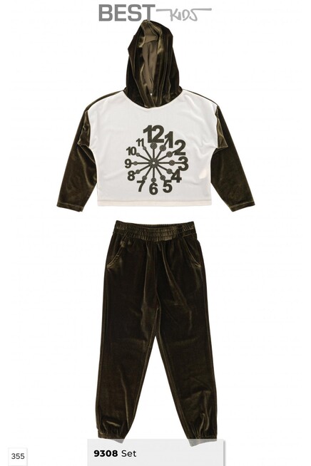 Спортивный костюм