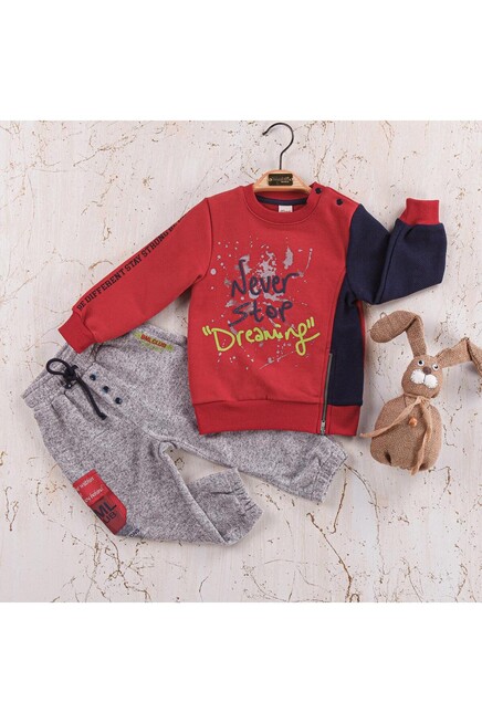 Спортивный костюм