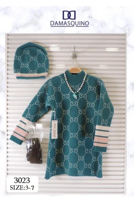 Bereli Çorapli Kolyeli Triko Elbise