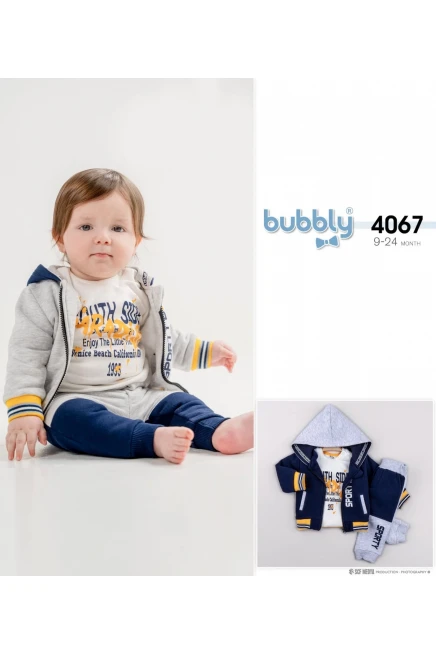 Спортивный костюм