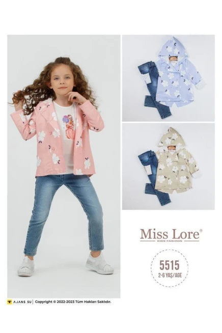 Baskili Tişört Çiçek Desenli Trençkot Kot Pantolon Takim