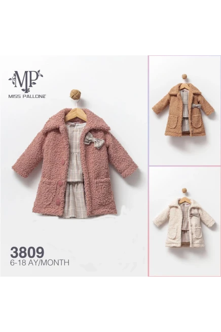 Kareli Elbiseli Kaban