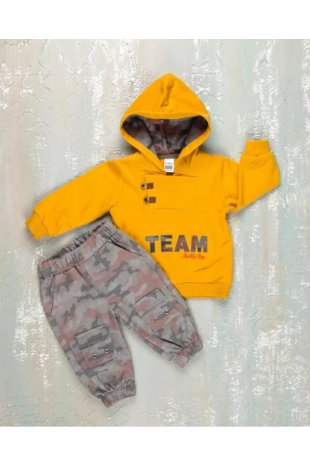 Спортивный костюм