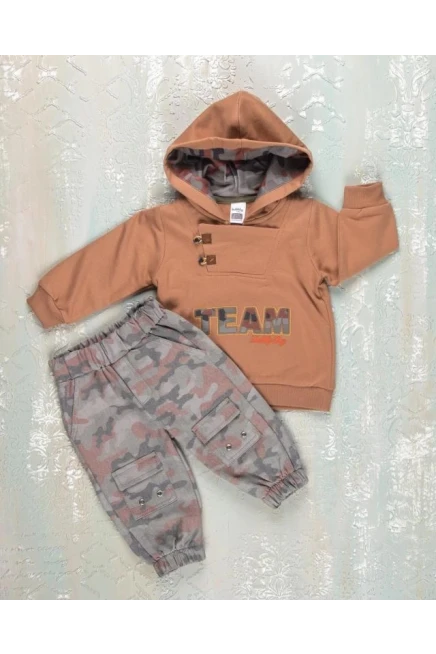 Спортивный костюм