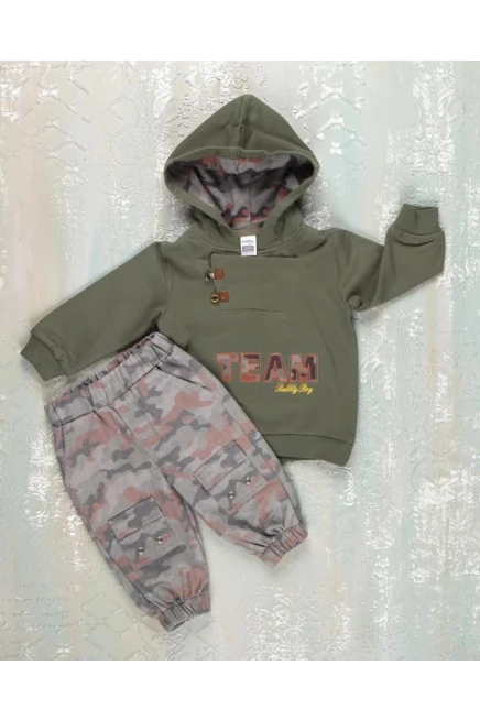 Спортивный костюм