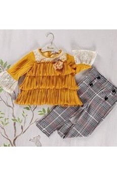 Volanlı Bluzlu Ekose Desenli Pantolon Takım