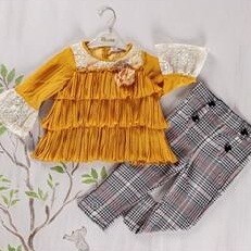 Volanlı Bluzlu Ekose Desenli Pantolon Takım