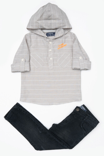 Kapişonlu Çizgili Cepli Gömlekli Kot Pantolonlu Takım