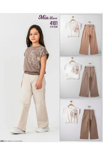 Tişörtlü Pantolonlu Takım