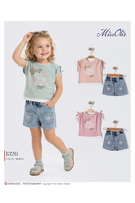 Tişörtlü Kot Şort Takım