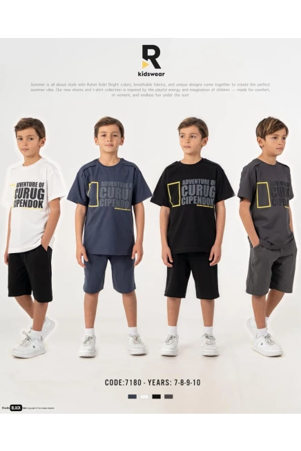 Tişörtlü Şortlu Takım