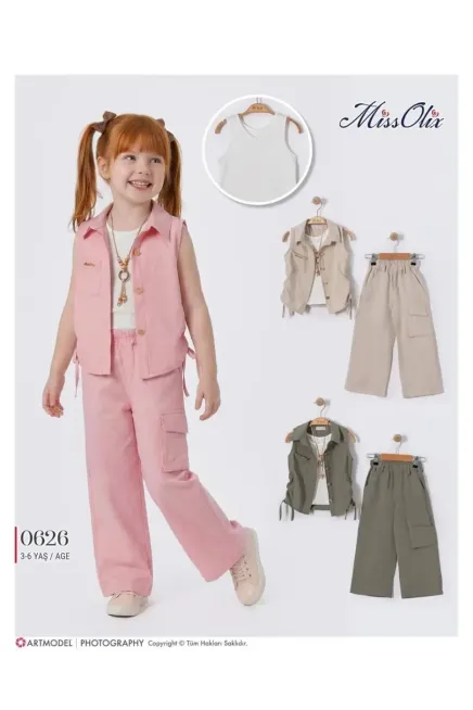 Yelekli Tişörtlü Pantolonlu Takım