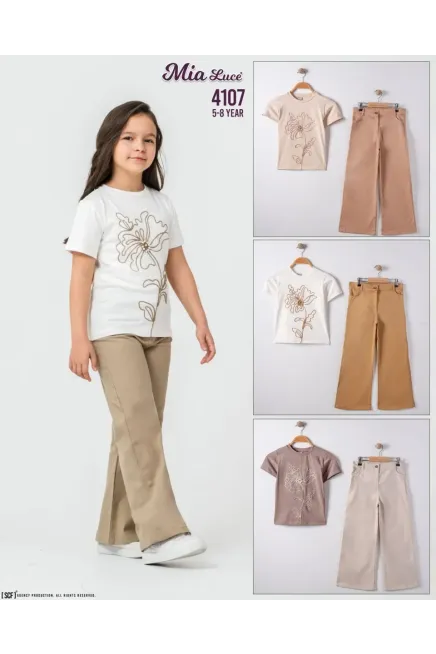 Tişörtlü Pantolonlu Takım