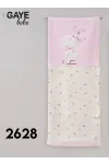розовый